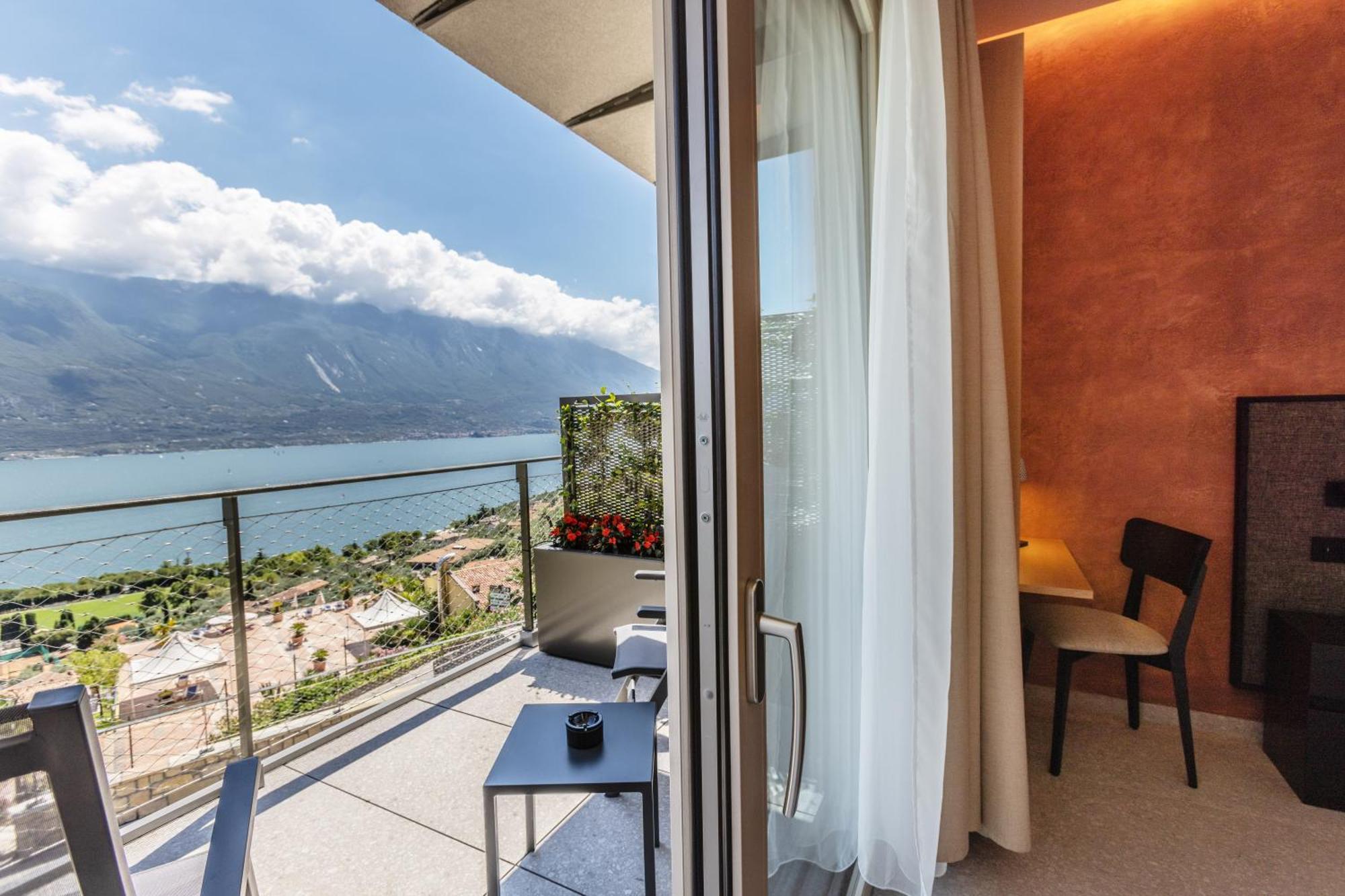 Llac Living Nature Hotel Limone sul Garda Szoba fotó